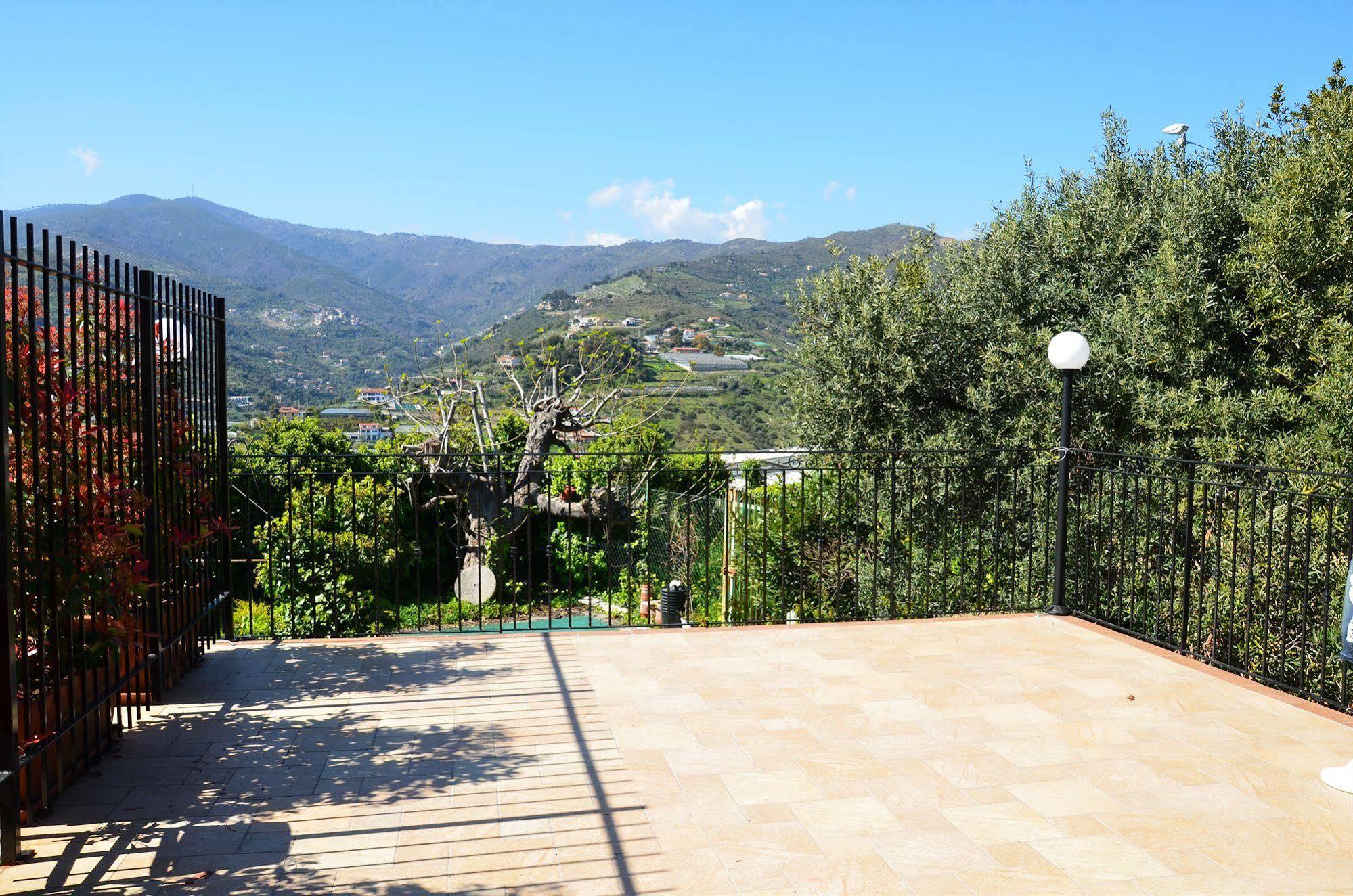 Villa Mont Des Oliviers Citra-8055Lt-1805 E 1807 Sanremo Exteriör bild
